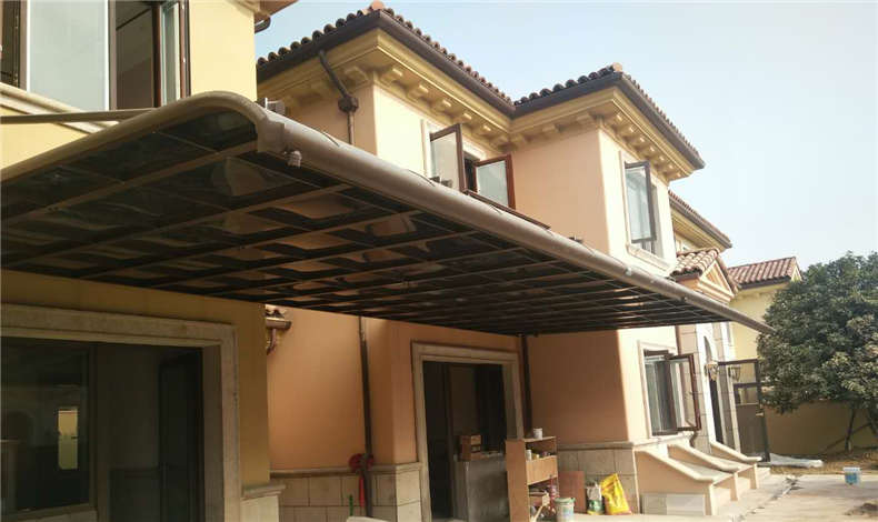 鋁合金雨棚受到廣泛用戶認可！
