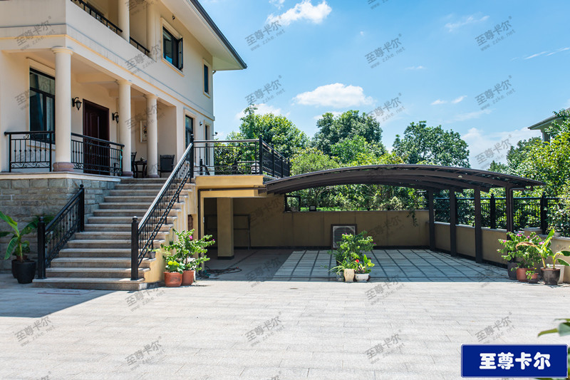 在自家院子內搭車棚圖片案例,給愛車一個家