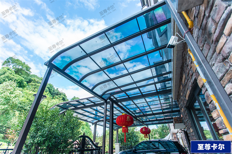 上海安裝鋁合金車棚價格現在是多少？