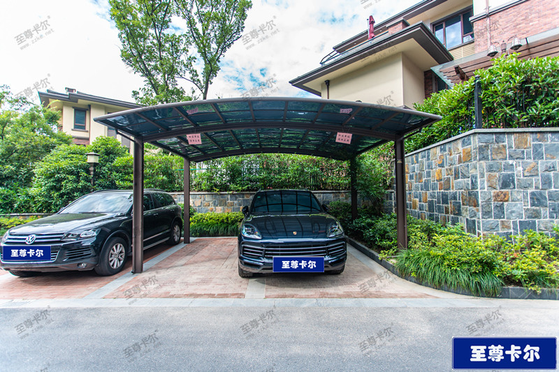 現(xiàn)在北京鋁合金車棚價格多少錢一平？