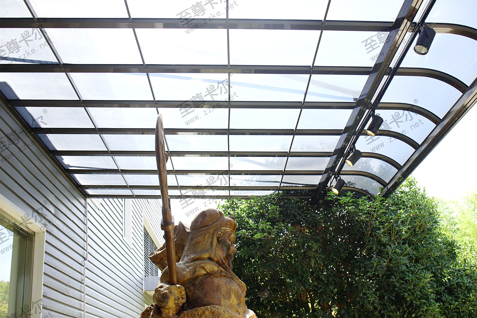 耐力板雨棚缺點(diǎn)原來(lái)這么多，不看真的后悔！